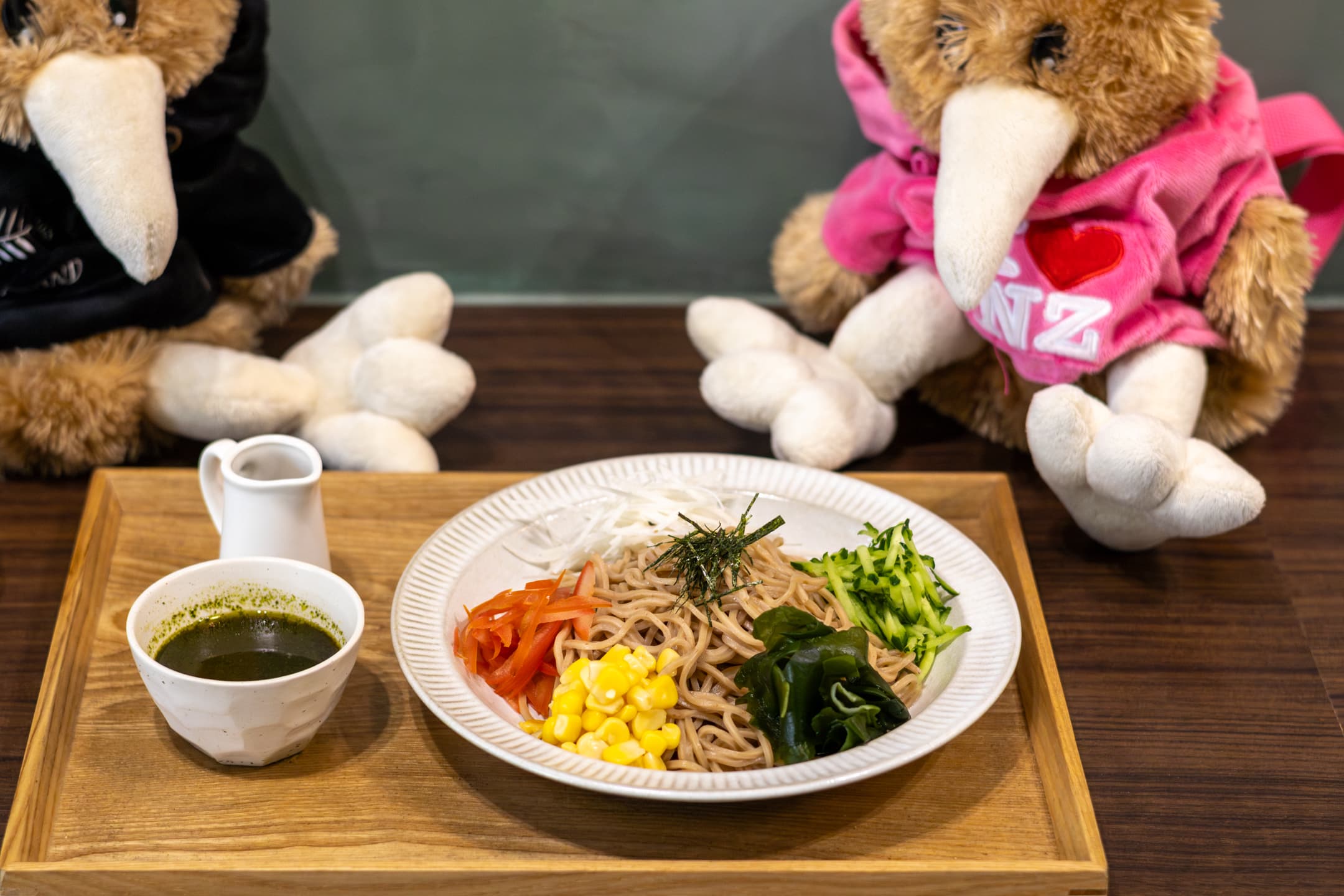 種素的角色奇異鳥與夏季限定菜單